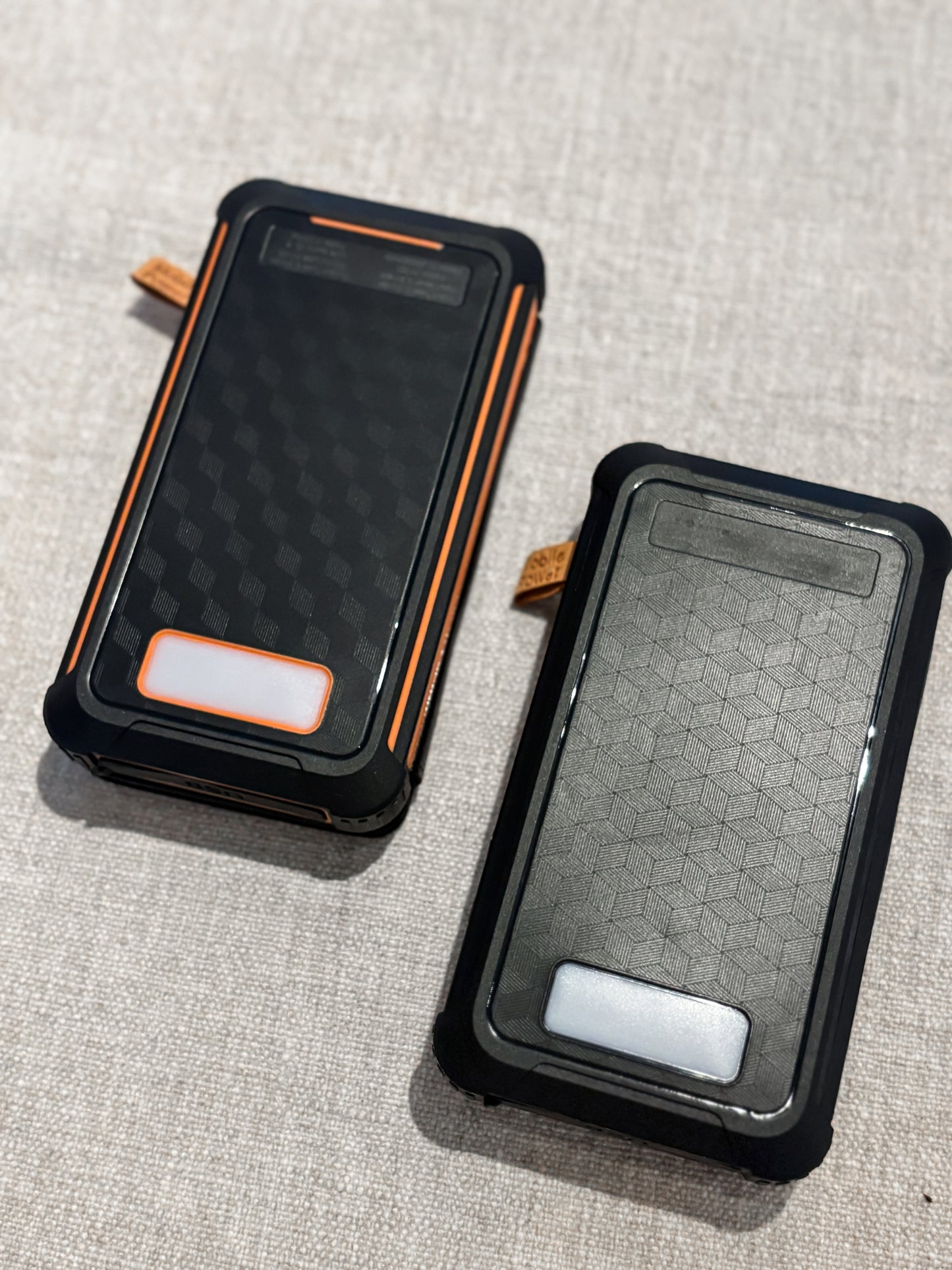VOLTUR Solar Power Bank